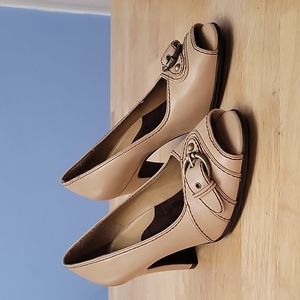 A2 Open Toe Buckle Heels
